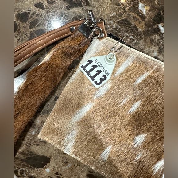 Axis wristlet - Picture 3 of 6